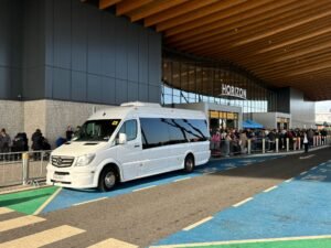 Airport Minibus Hire in London - Reliable Airport-to-Hotel Transportation