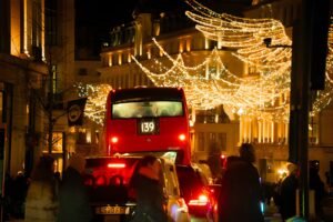 Christmas Lights Minibus Tour London | London Skyline